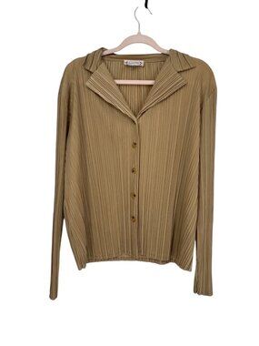 Nanette Lepore Women’s Tan Micro Pleated Blouse Medium Camel Button Down